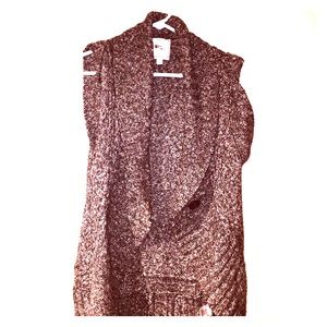 Cute sweater to throw on top of a long sleeve